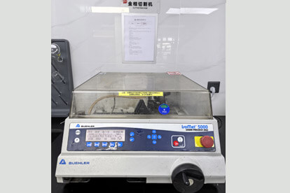 Máy cắt kim loại